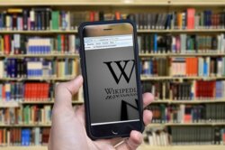 How-to-cite-Wikipedia-250x166